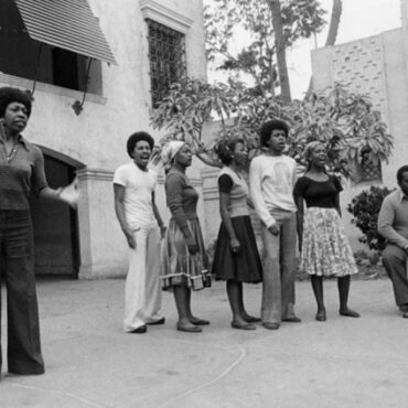 Cuerpo Victoria Santa Cruz